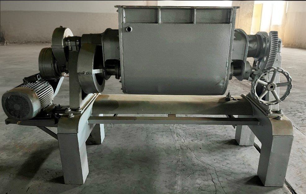 Mazzoni Twin Z Blade Gum Mixer